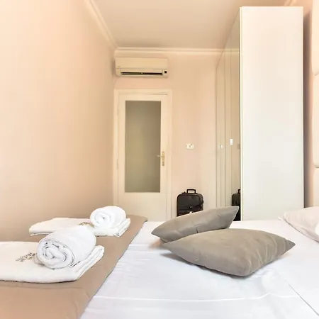 A Fontana Apartment *