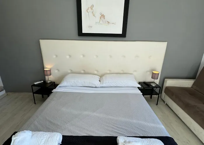 A Fontana * روما